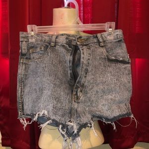 High waisted cut off shorts